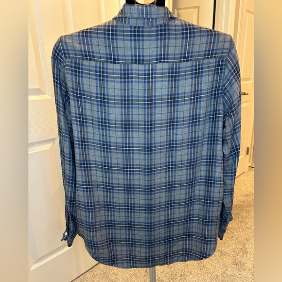 Frank & Eileen Women’s Navy and Gray Plaid button down Shirt size small - Picture 2 of 4